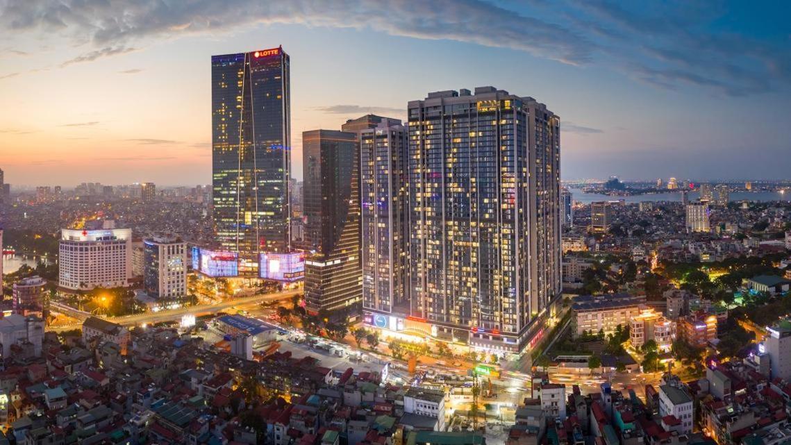 Luxury Serviced Apartment Vinhomes Metropolis Premium 河内 外观 照片