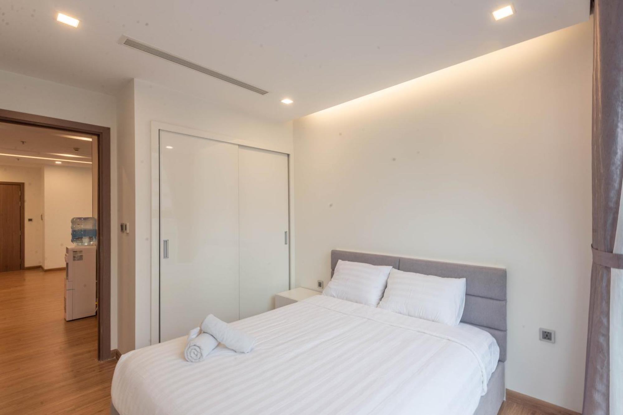 Luxury Serviced Apartment Vinhomes Metropolis Premium 河内 外观 照片